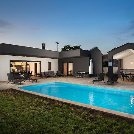 Vila Nora With Heated Pool Marcana Экстерьер фото